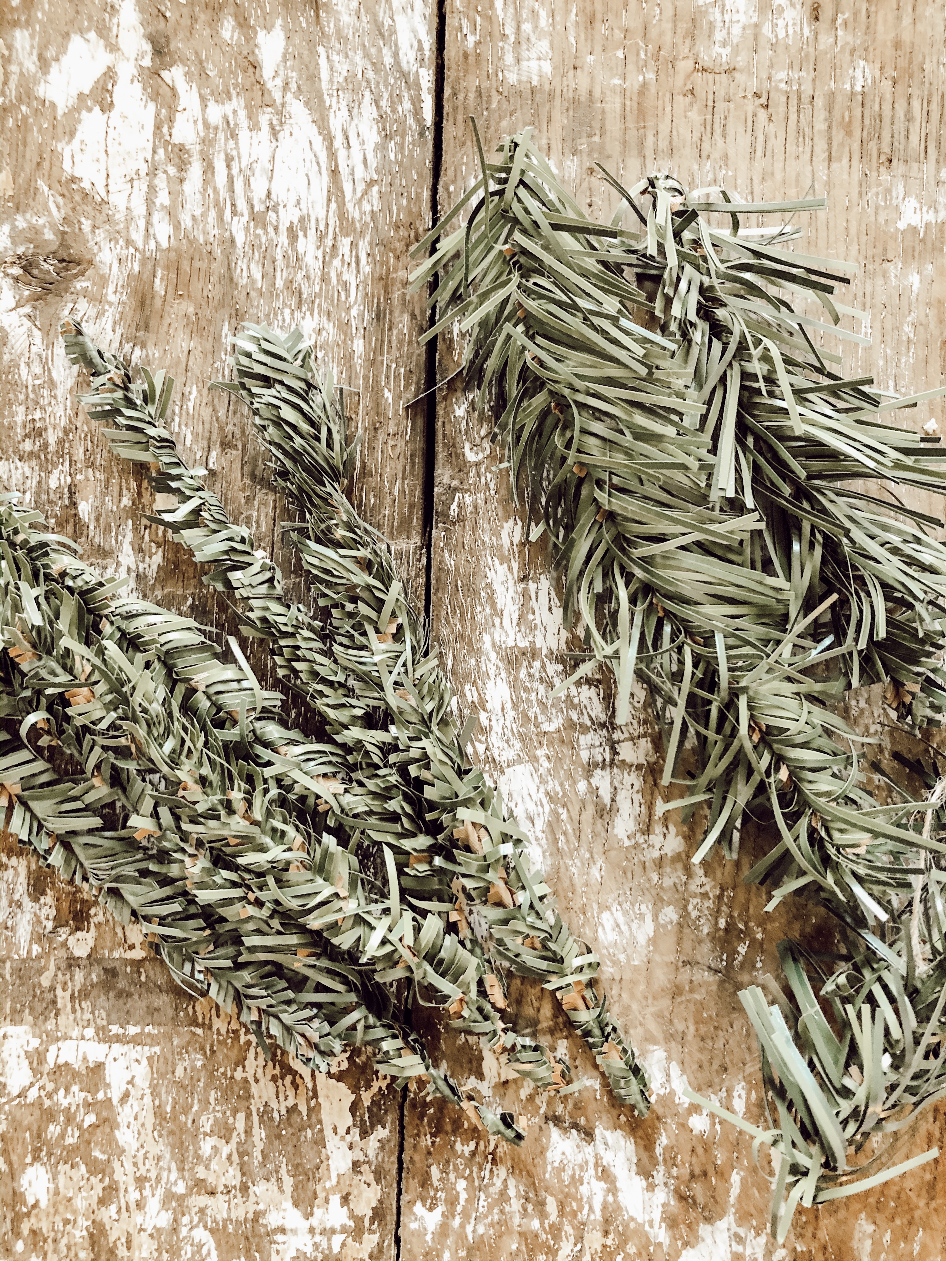 How to make a vintage looking feather tree - House on Winchester